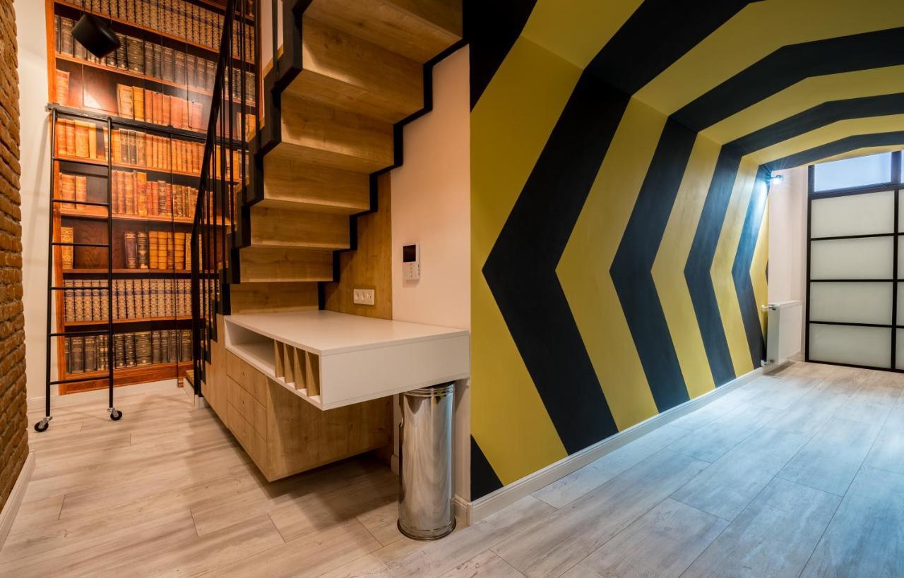 Mini Hotel On Aghmashenebeli Ave Tbilisi Exterior foto